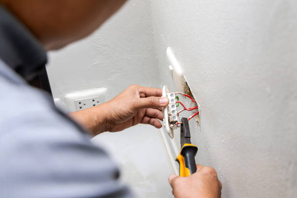 Best Emergency Electrical Repair  in Maple Plain, MN
